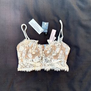NWT Victoria’s Secret for love & lemons lace bustier lingerie top small